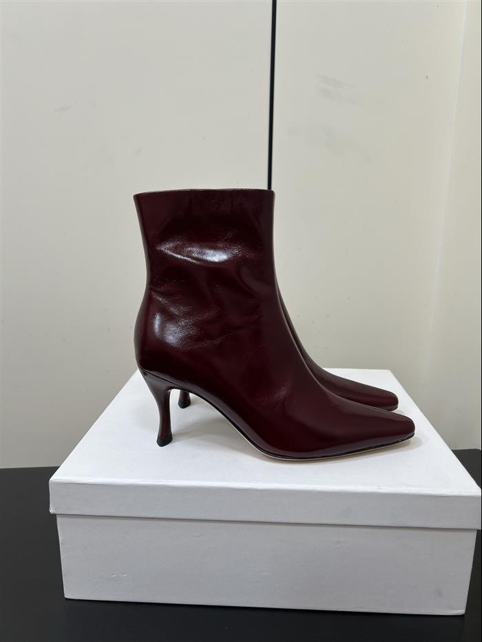 20251128174331505 390